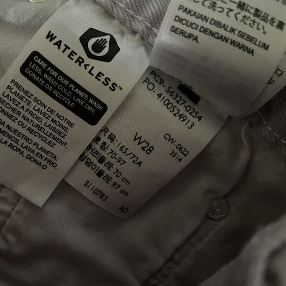 Levis Women 28 Brushed Lilac Denim Button Fly High Rise Cutoff 501 Jean Shorts - Picture 9 of 10